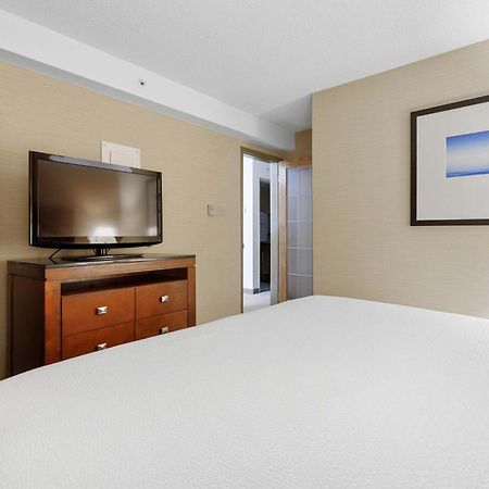 Sandman Hotel & Suites London Downtown ภายนอก รูปภาพ