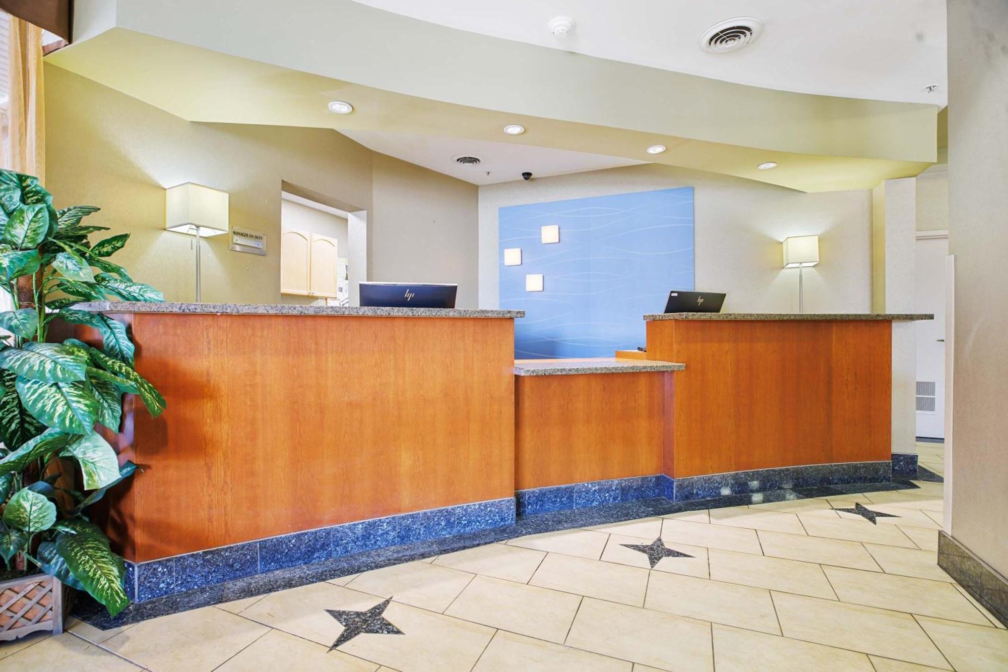 Sandman Hotel & Suites London Downtown ภายนอก รูปภาพ
