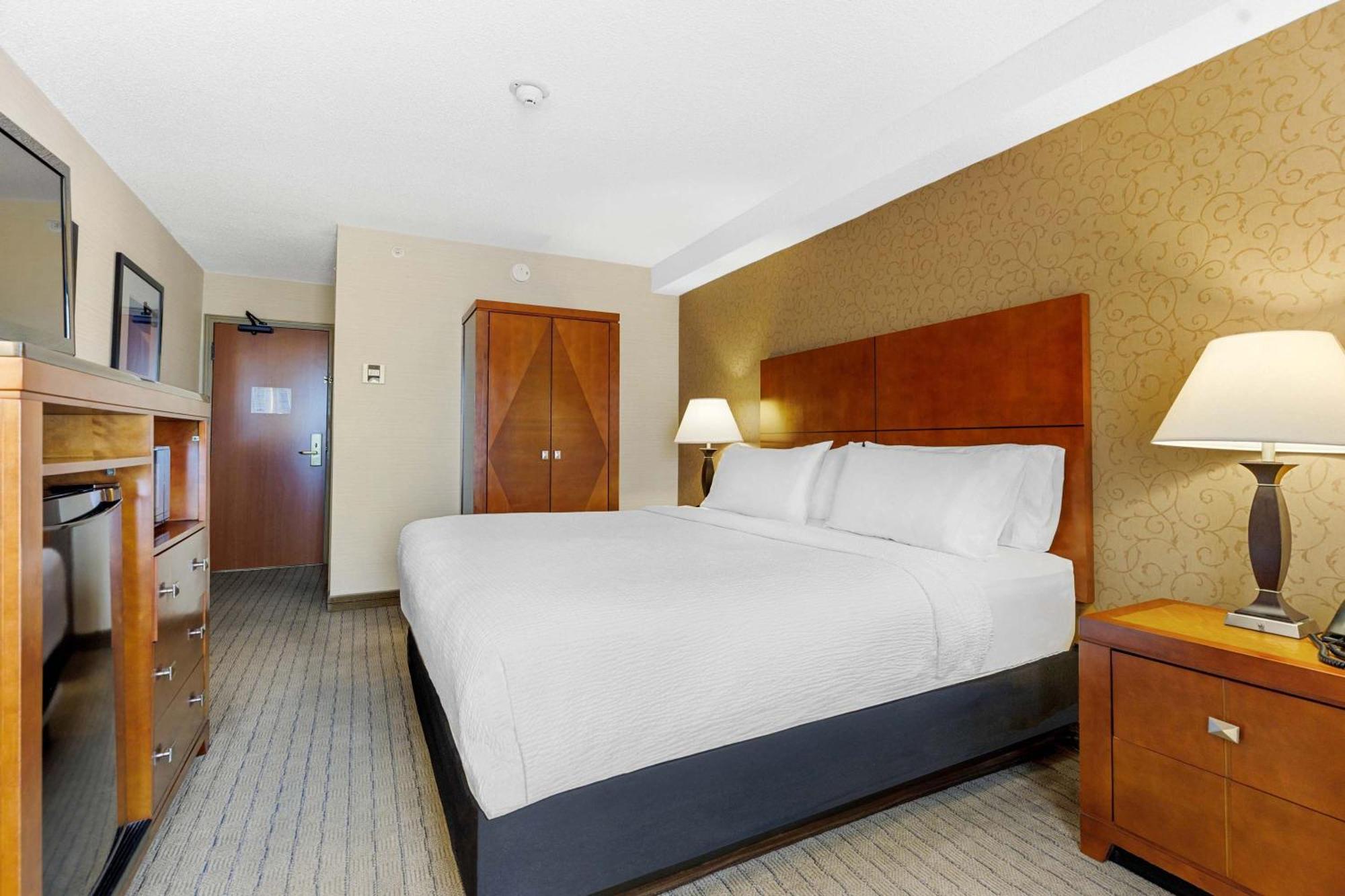 Sandman Hotel & Suites London Downtown ภายนอก รูปภาพ
