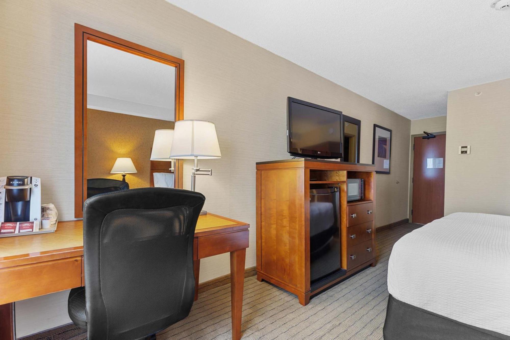 Sandman Hotel & Suites London Downtown ภายนอก รูปภาพ