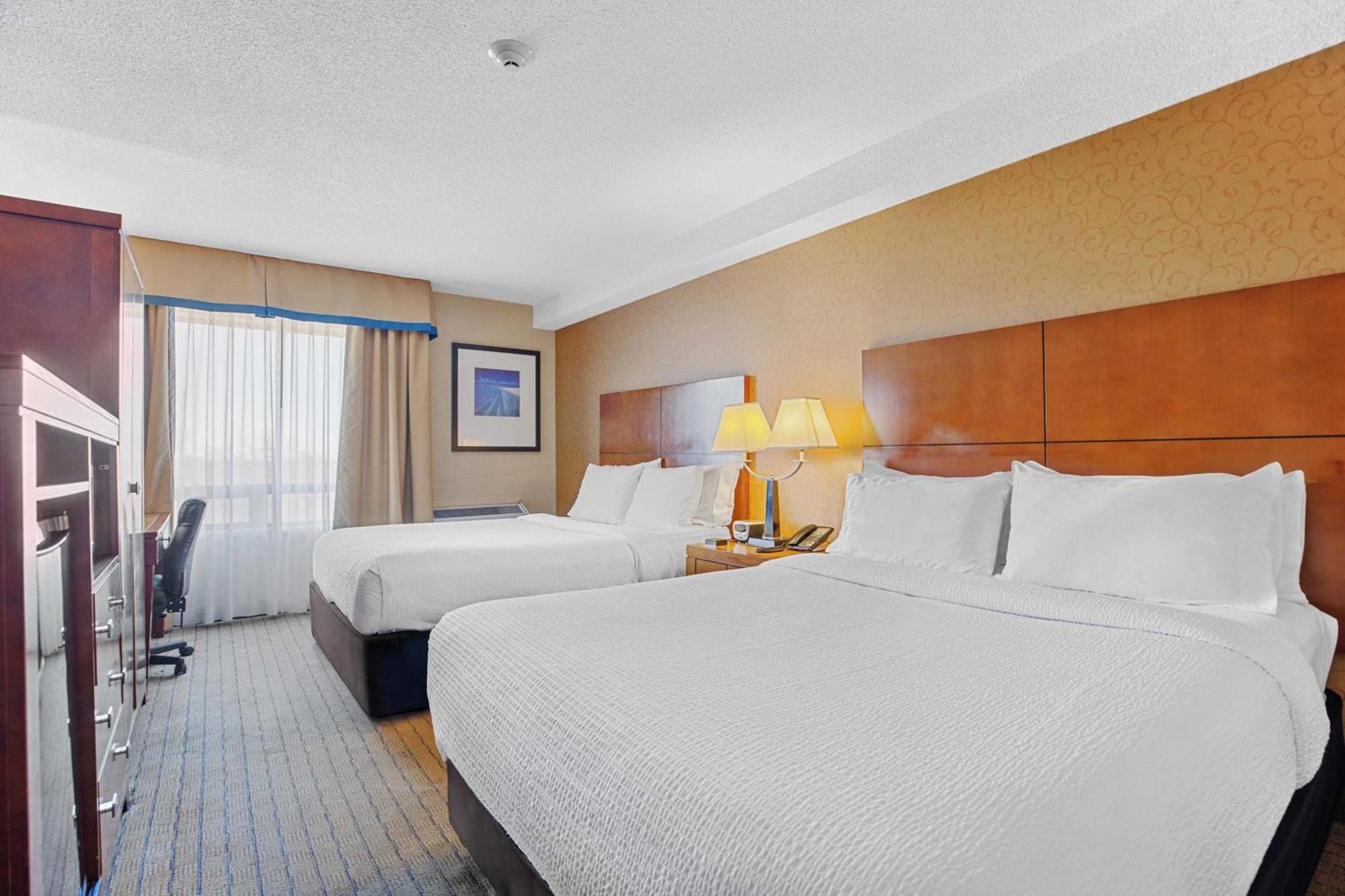 Sandman Hotel & Suites London Downtown ภายนอก รูปภาพ
