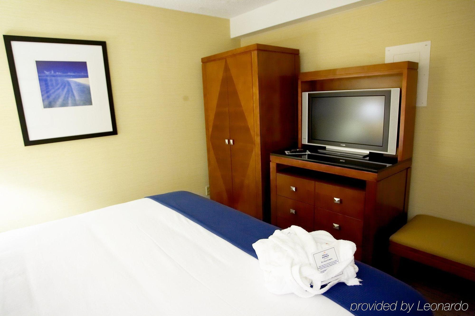 Sandman Hotel & Suites London Downtown ภายนอก รูปภาพ