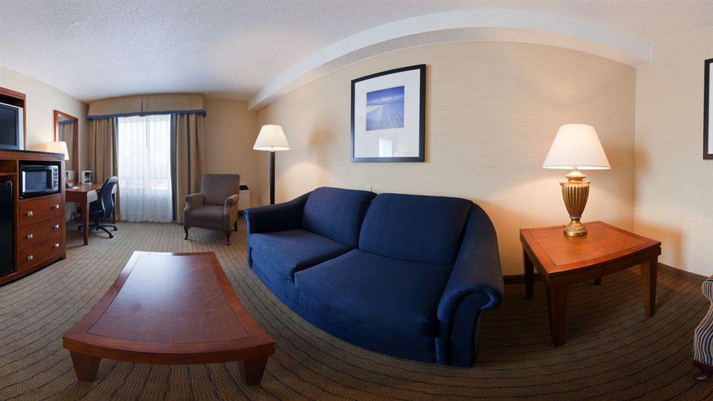 Sandman Hotel & Suites London Downtown ภายนอก รูปภาพ